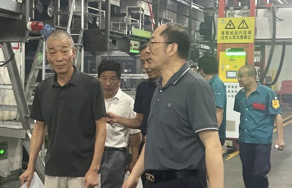 Ka kawe nga panui i te Polyester ki te tirotiro i nga mahi haumaru i mua i te ra o te motu me te hakari o te waenganui